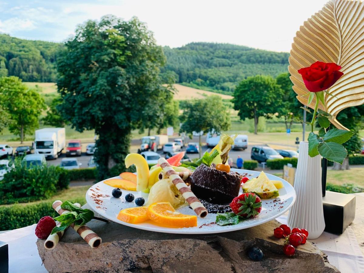 Hotel Restaurant Unikat 젤틴겐라티그 외부 사진
